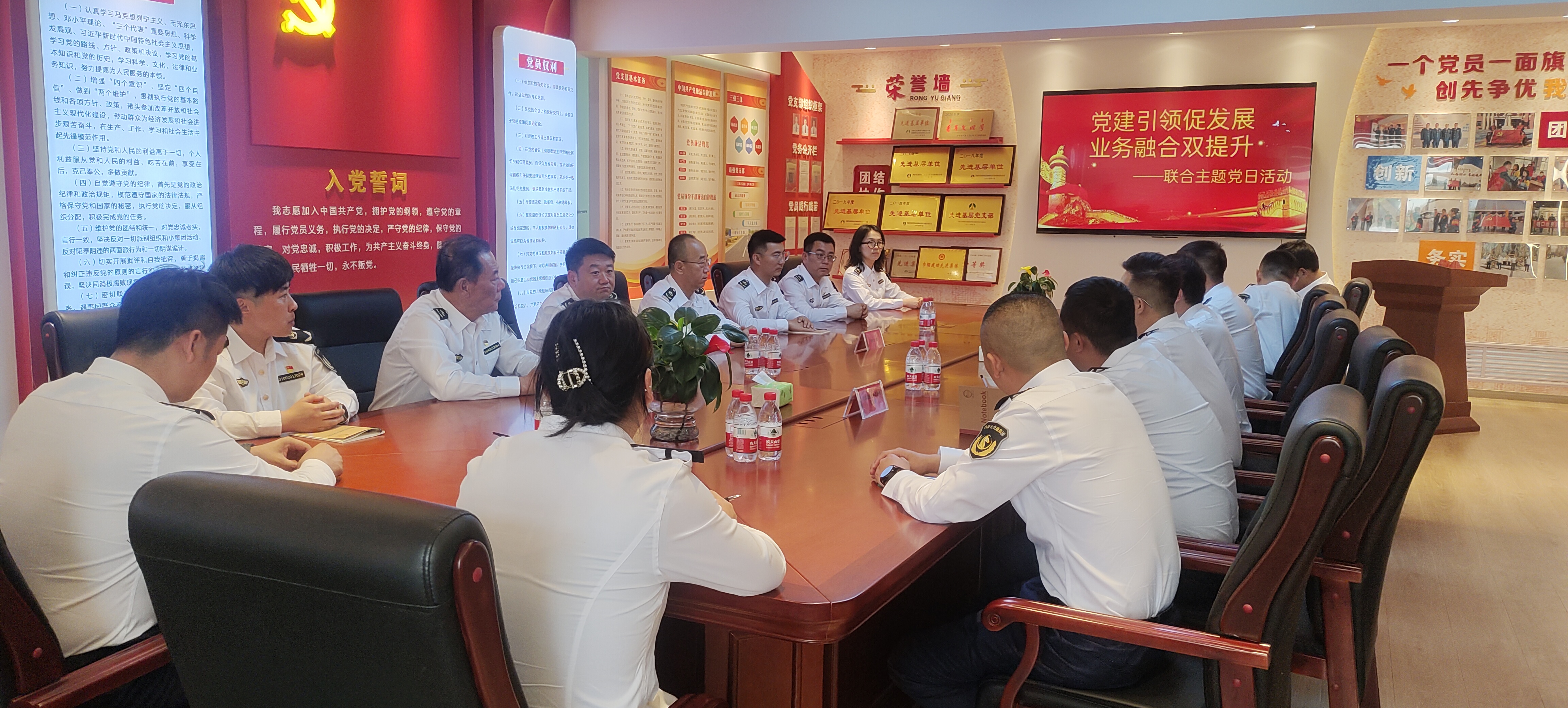 女人与公狍交酡女免费