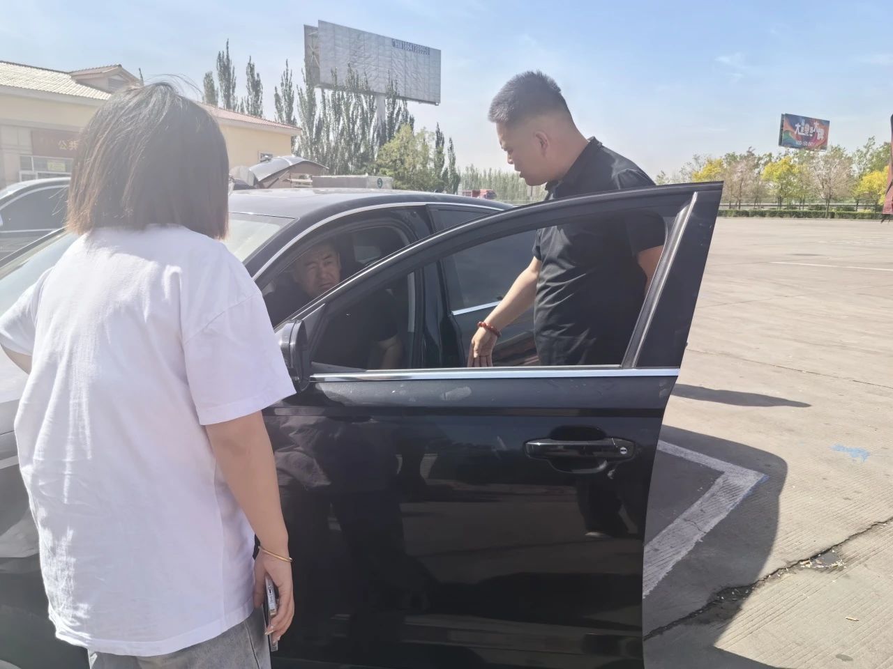 女人与公狍交酡女免费