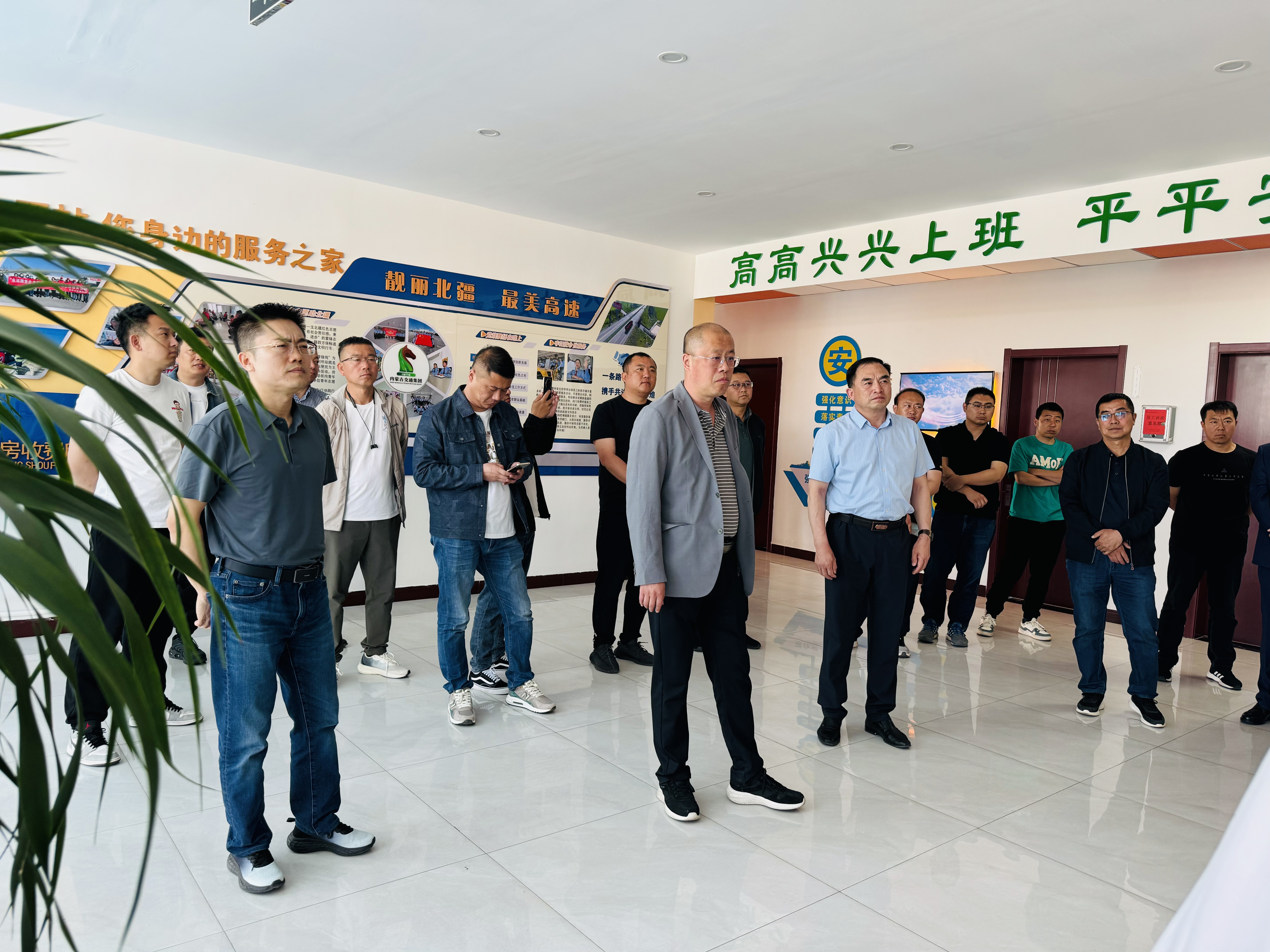 女人与公狍交酡女免费