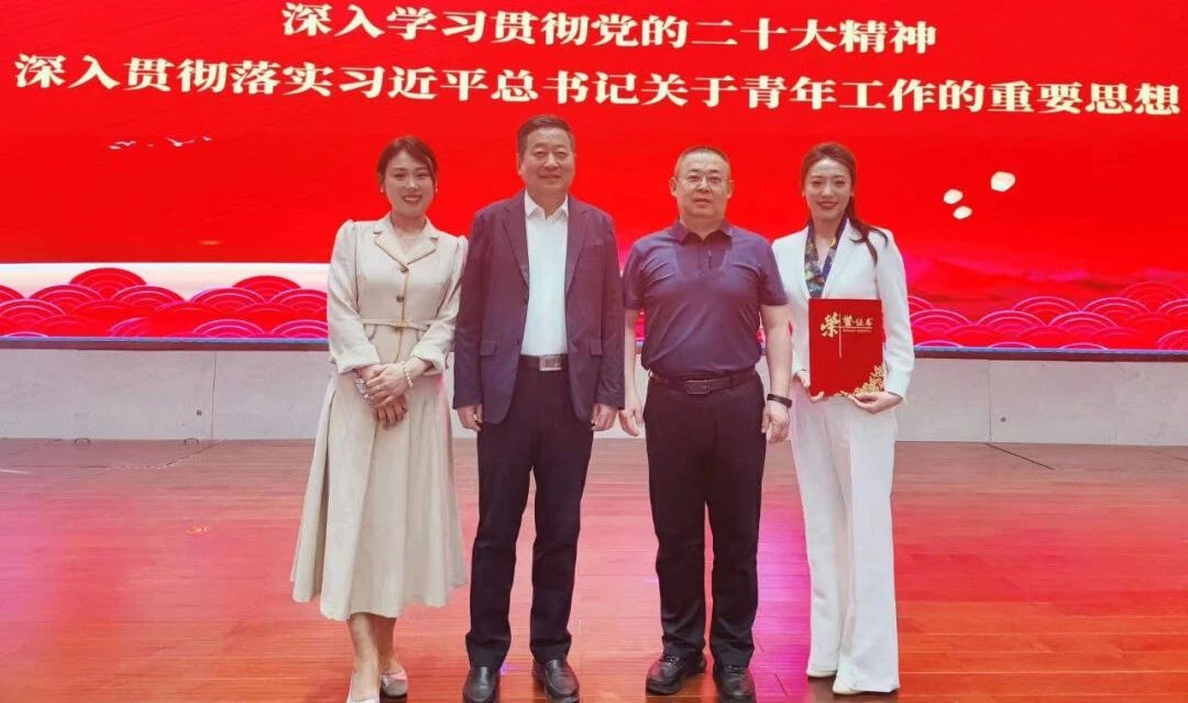 女人与公狍交酡女免费