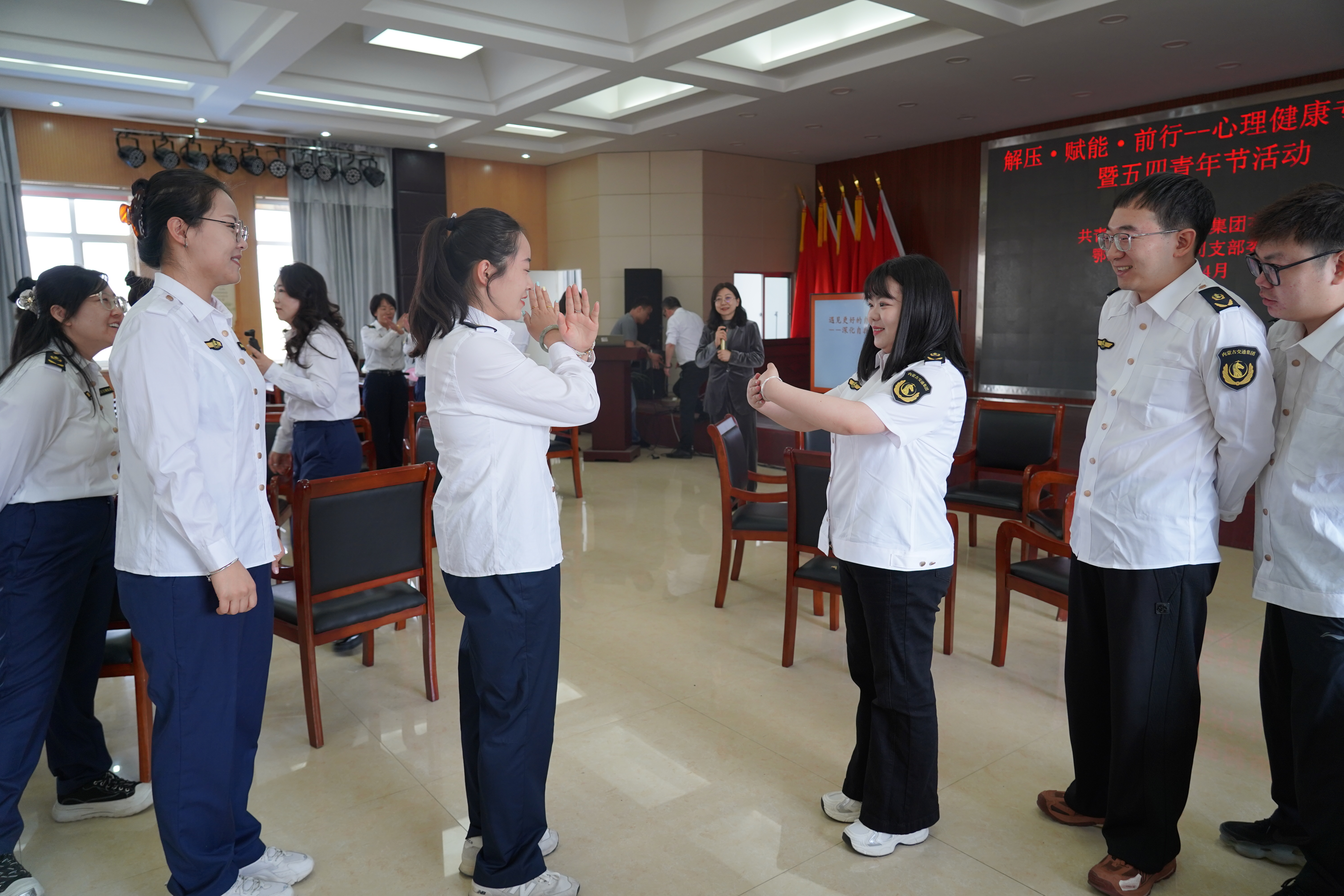 女人与公狍交酡女免费