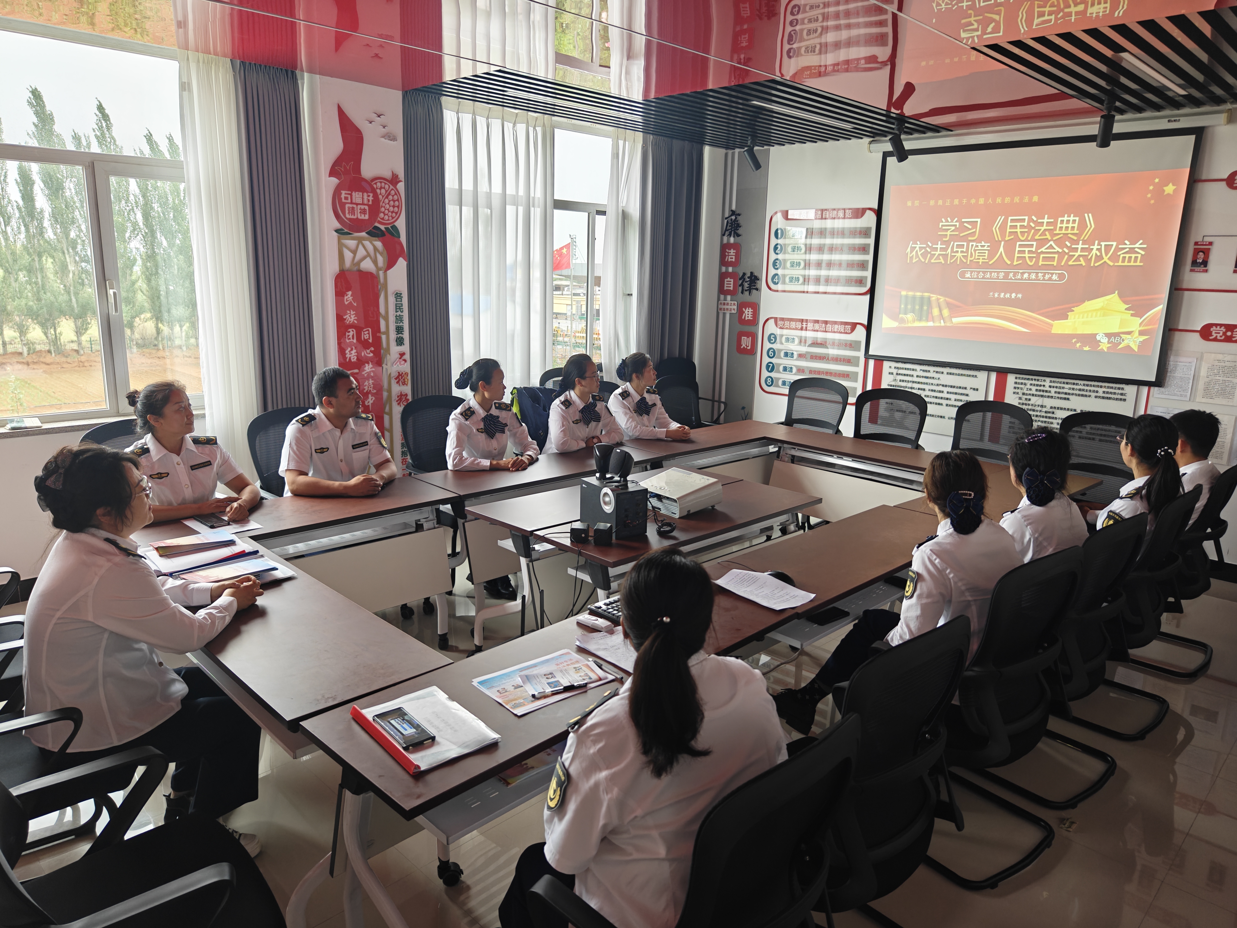 女人与公狍交酡女免费