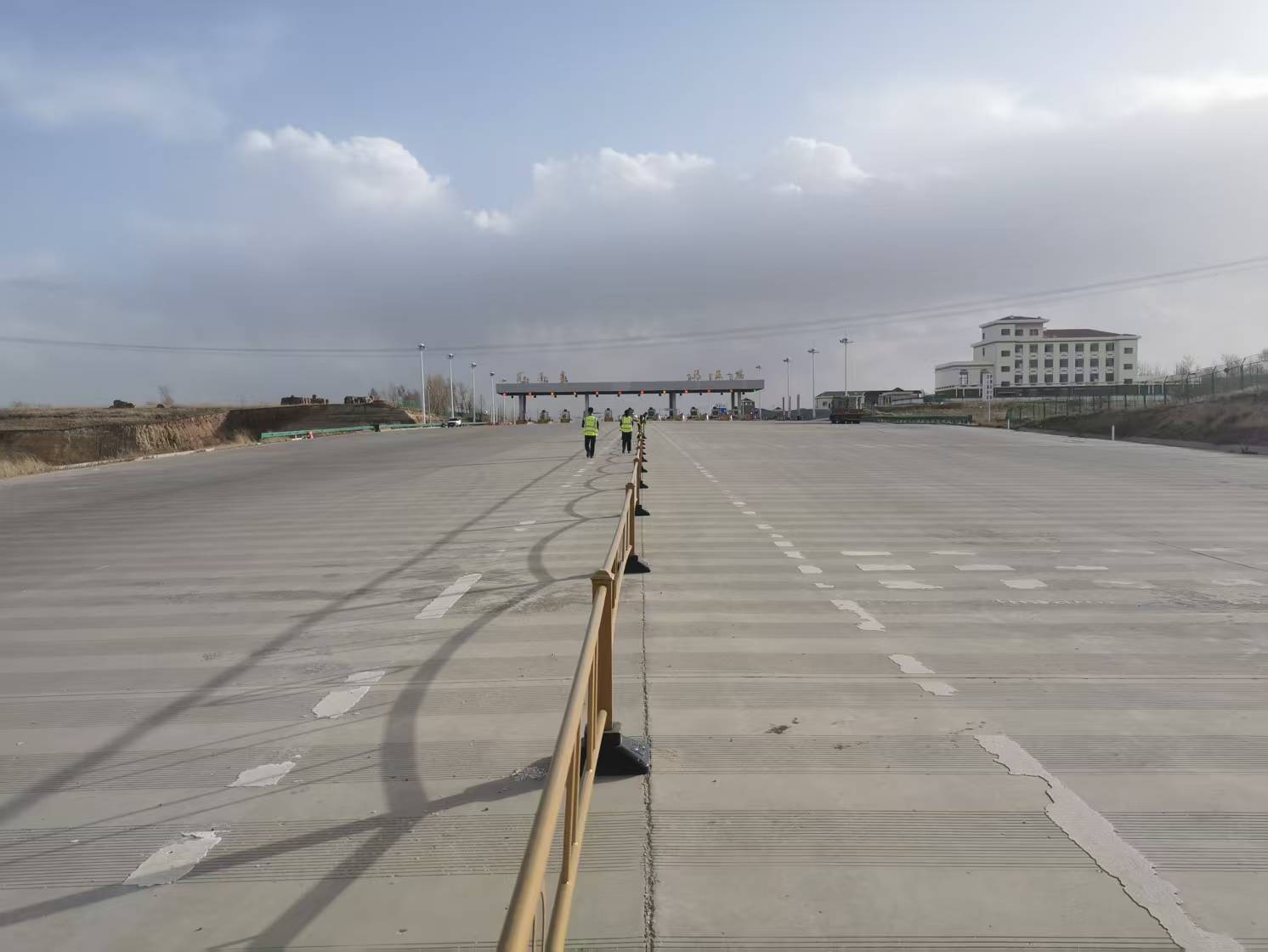 女人与公狍交酡女免费