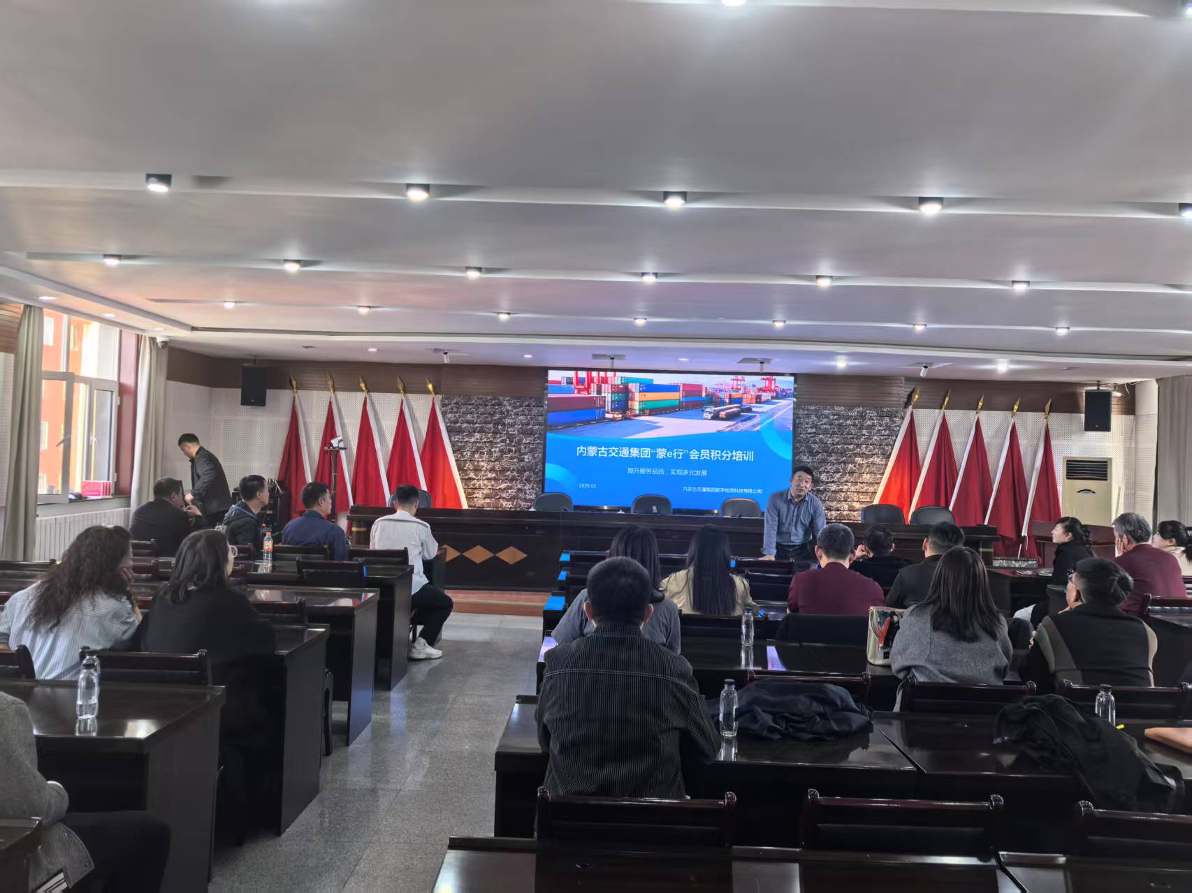 女人与公狍交酡女免费