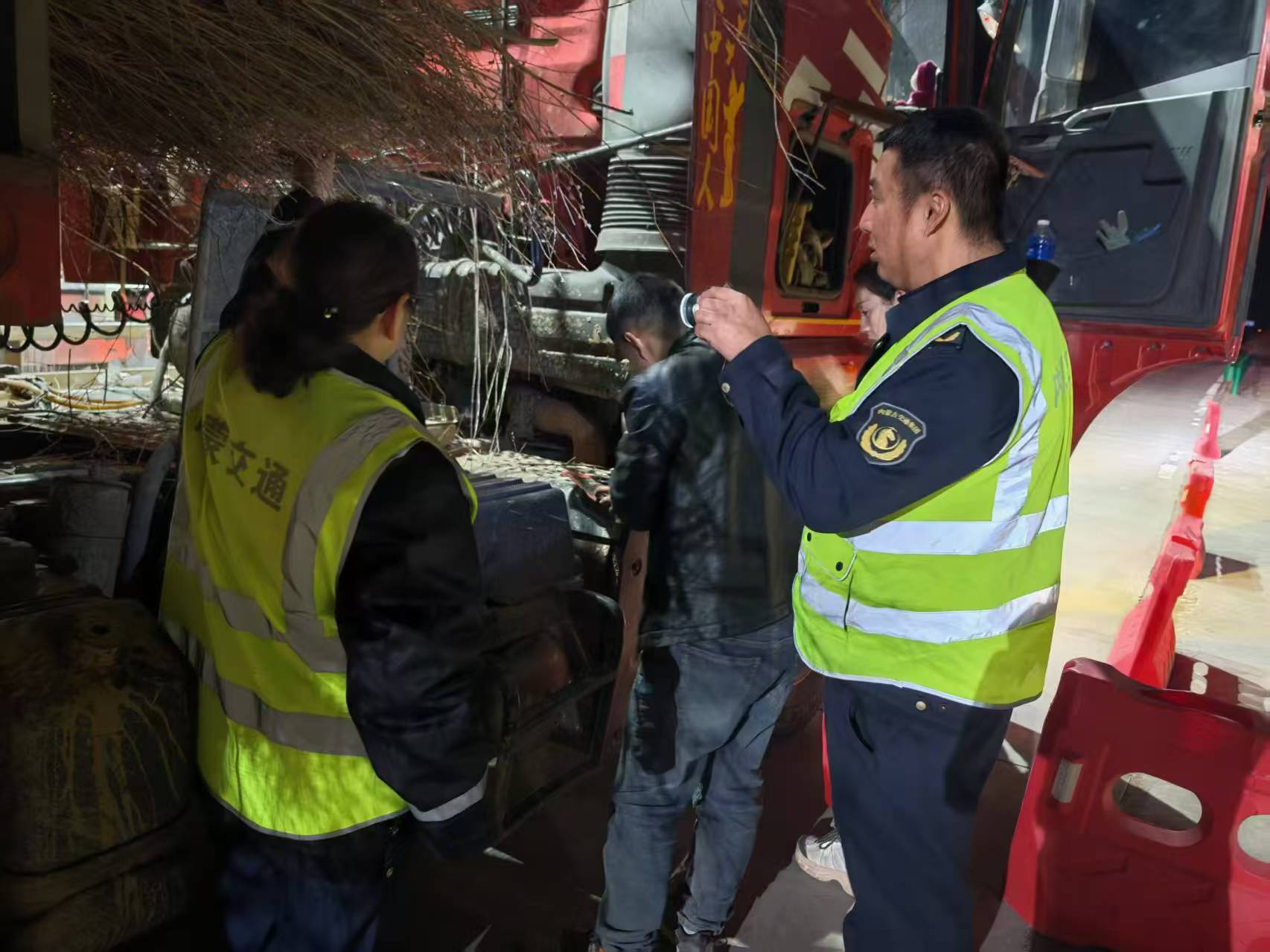 女人与公狍交酡女免费