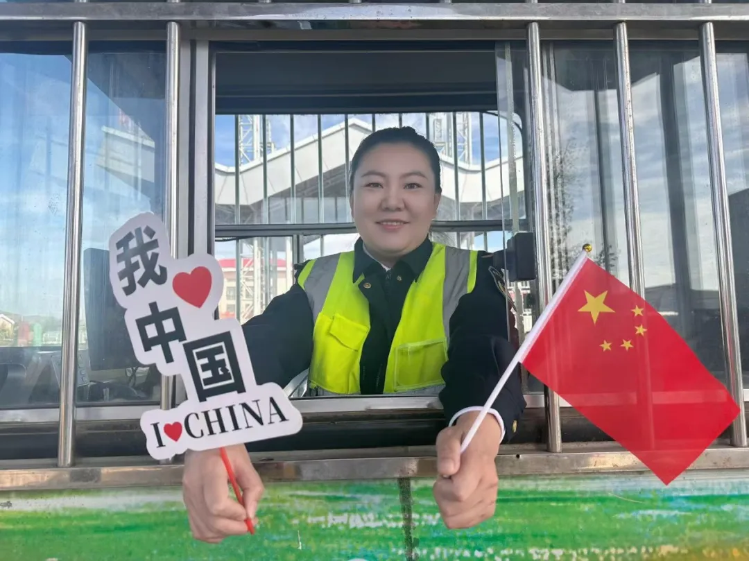 女人与公狍交酡女免费