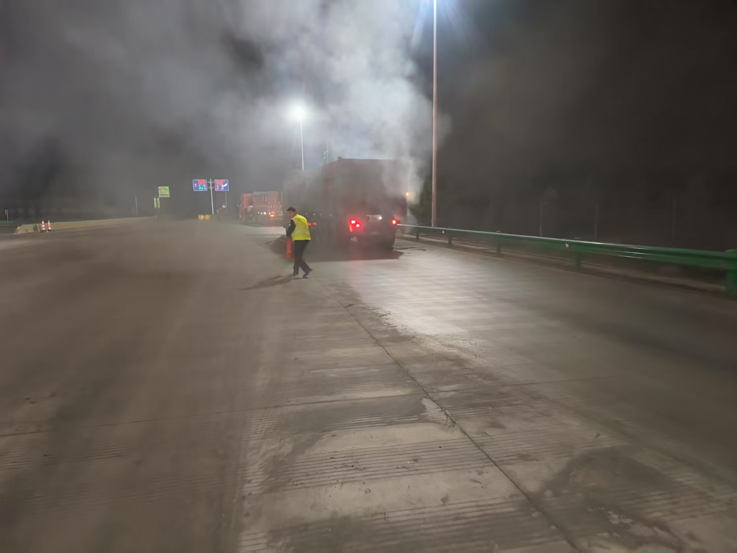 女人与公狍交酡女免费