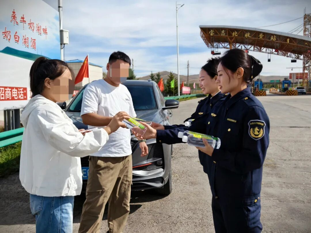 女人与公狍交酡女免费