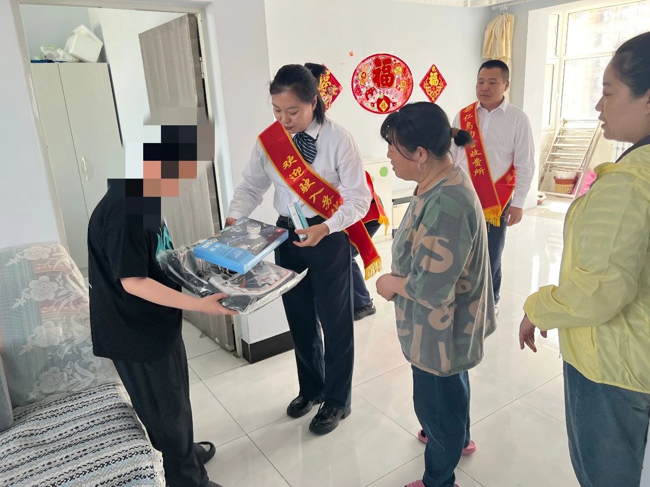 女人与公狍交酡女免费