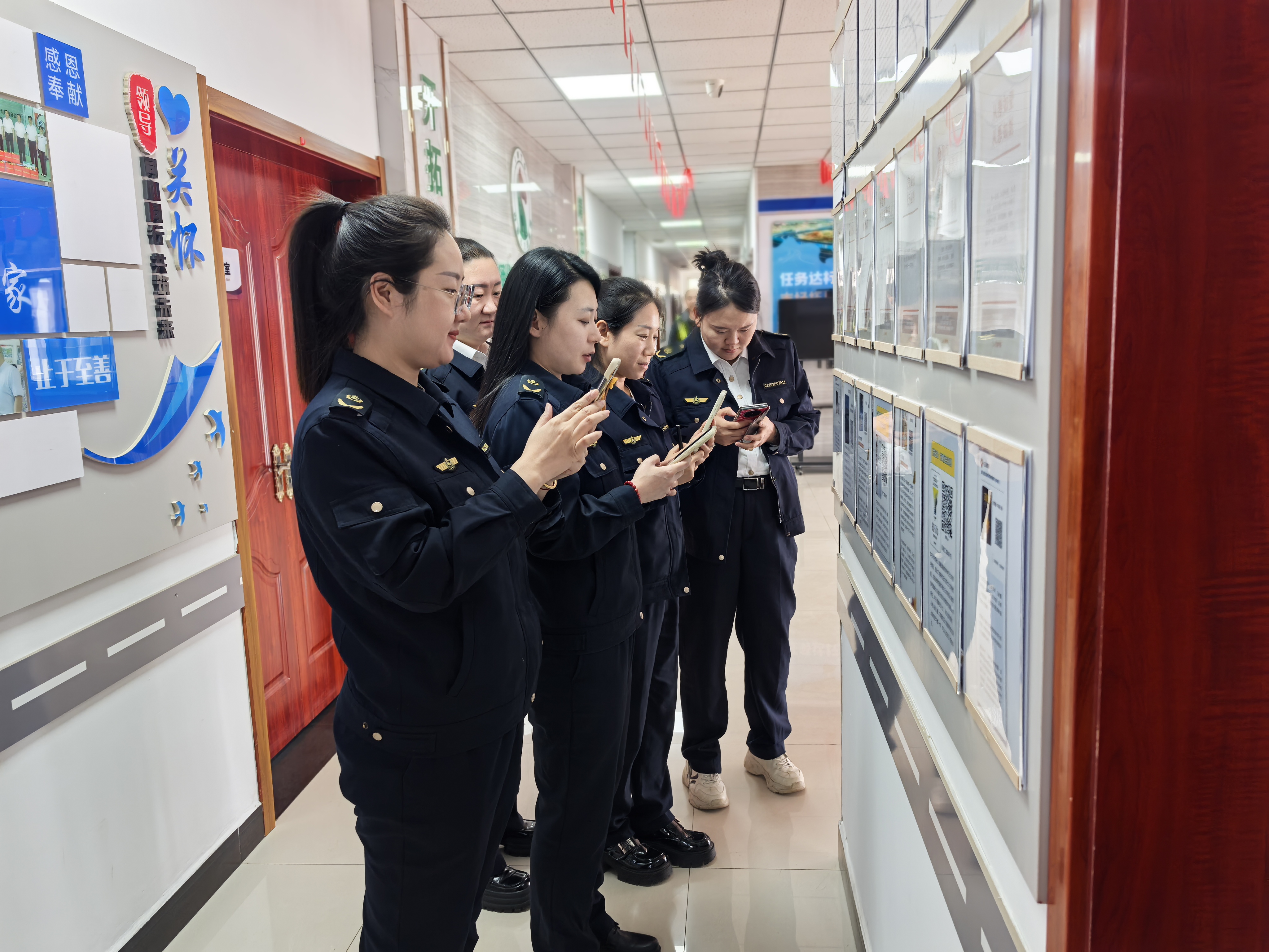 女人与公狍交酡女免费