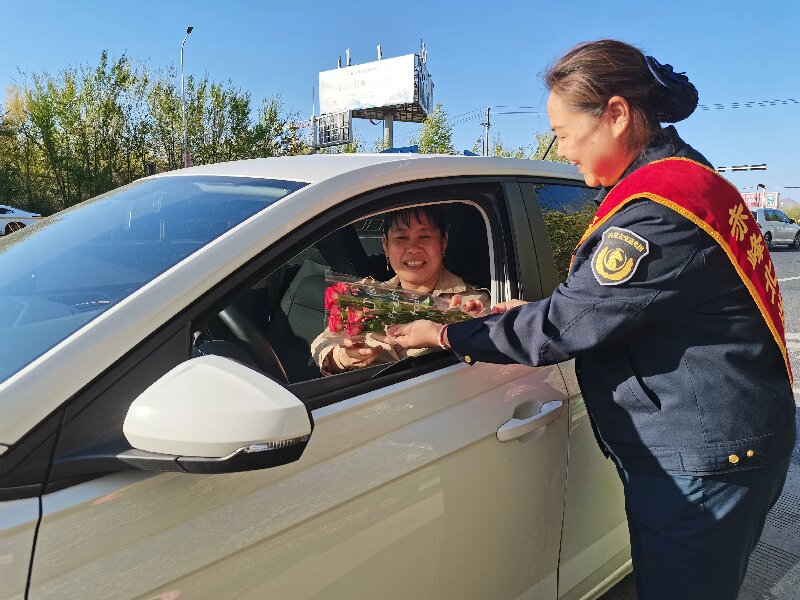 女人与公狍交酡女免费