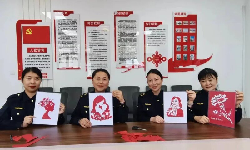 女人与公狍交酡女免费