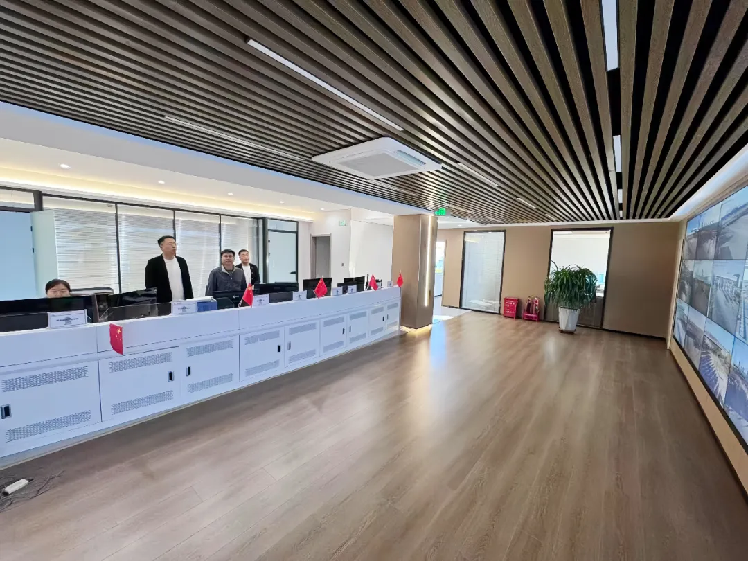 女人与公狍交酡女免费