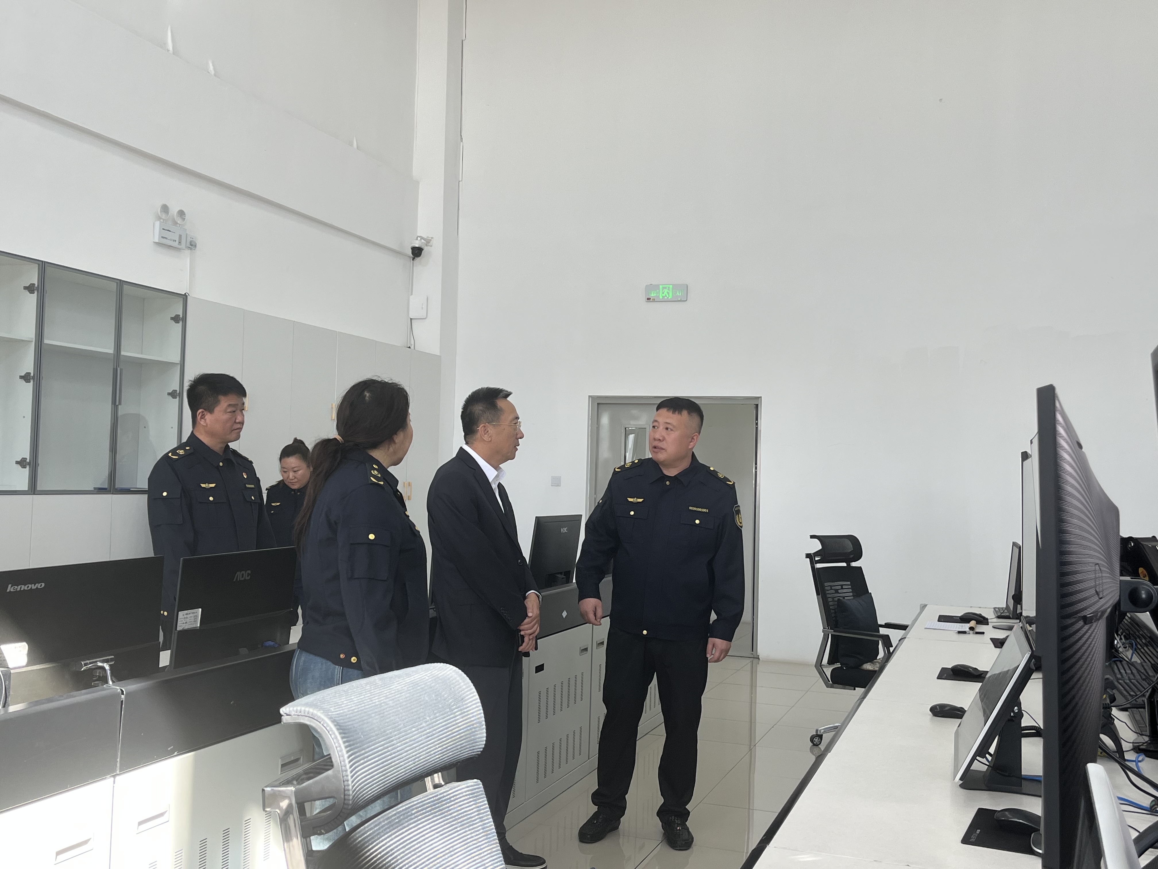 女人与公狍交酡女免费