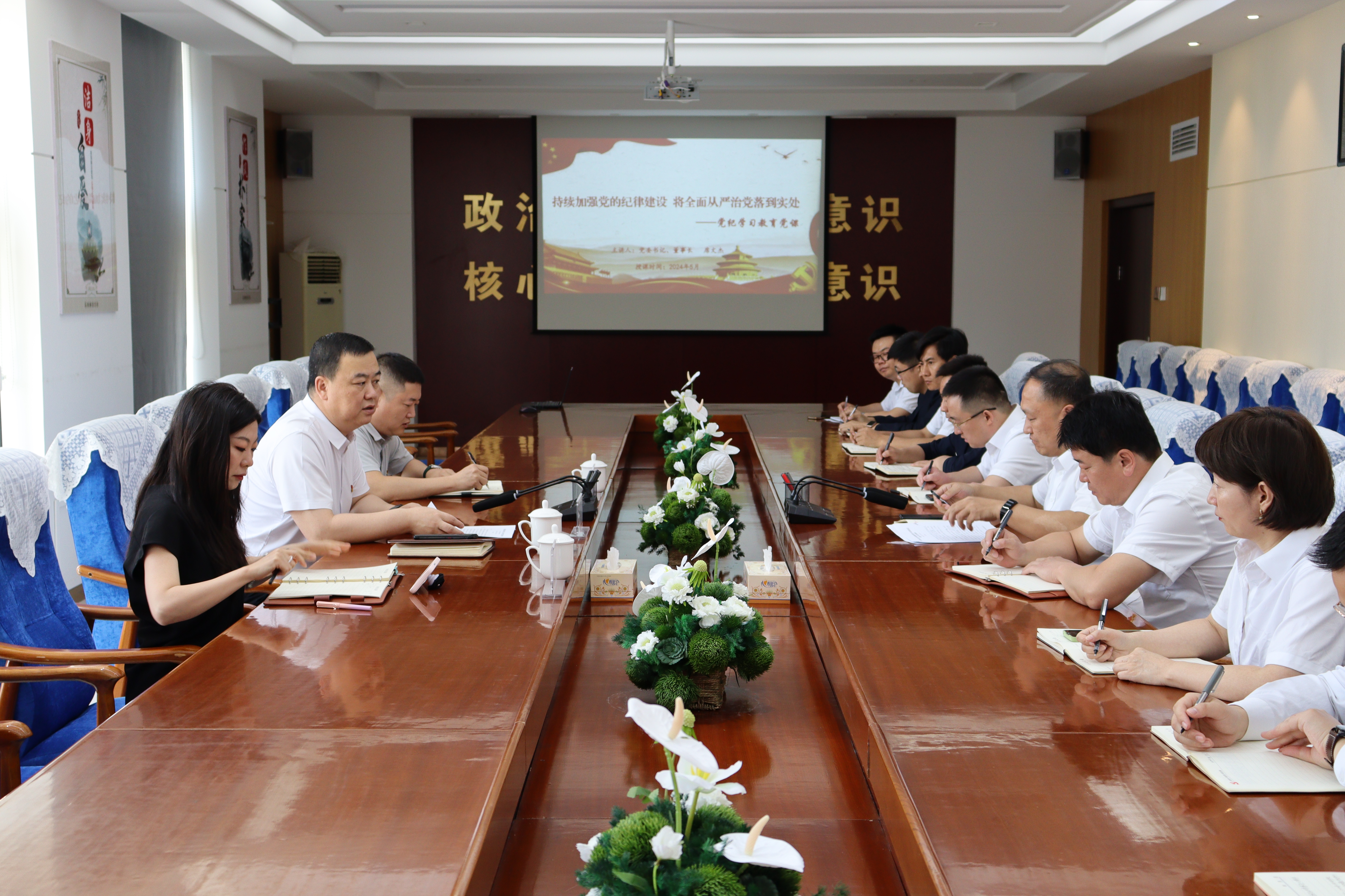 女人与公狍交酡女免费