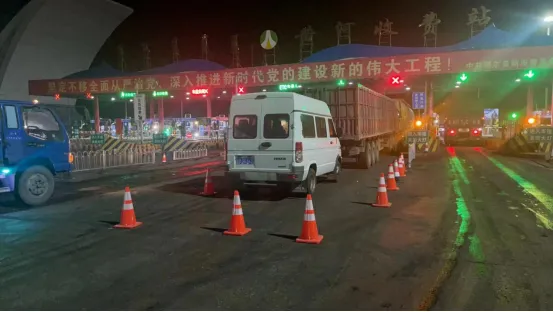 女人与公狍交酡女免费