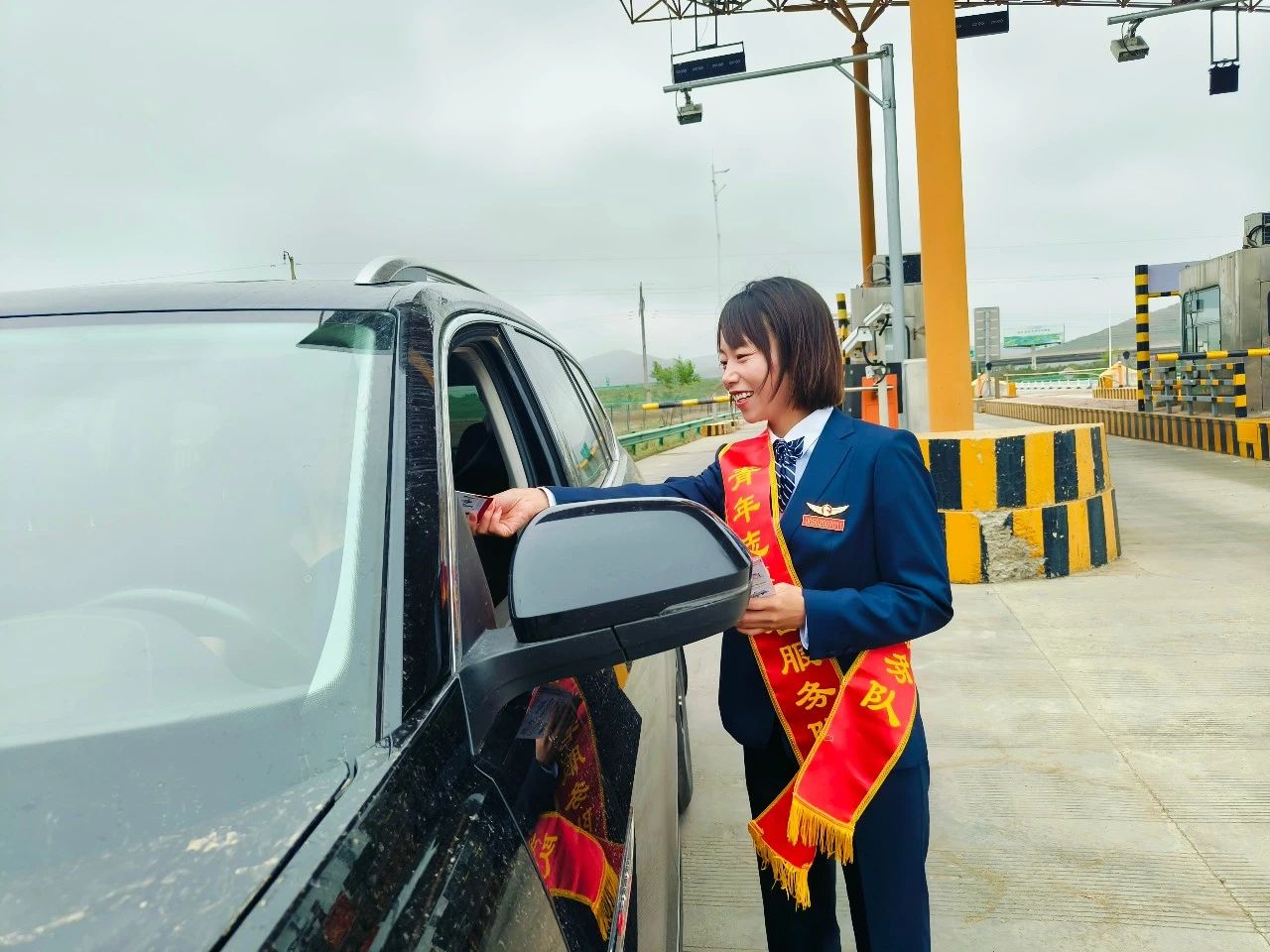 女人与公狍交酡女免费