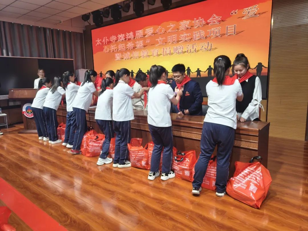 女人与公狍交酡女免费