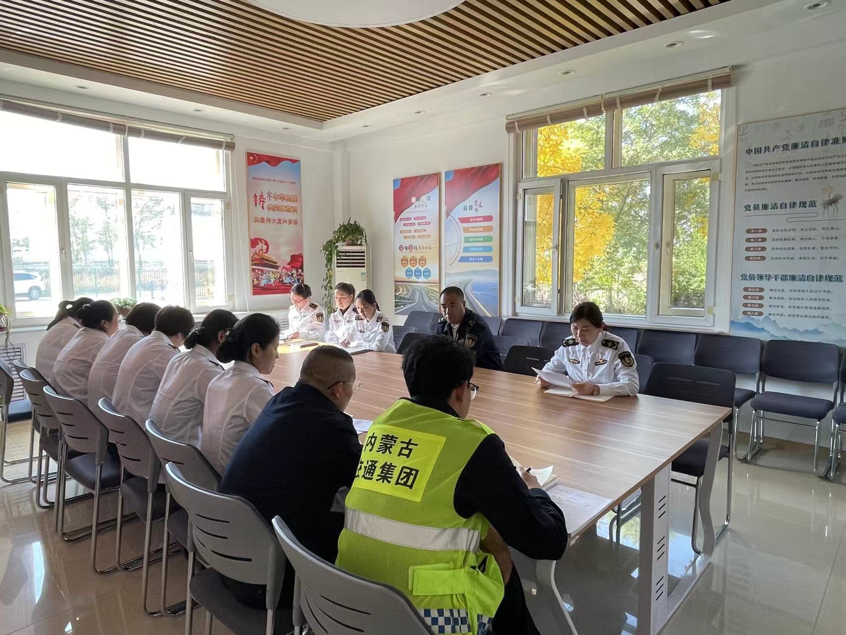 女人与公狍交酡女免费