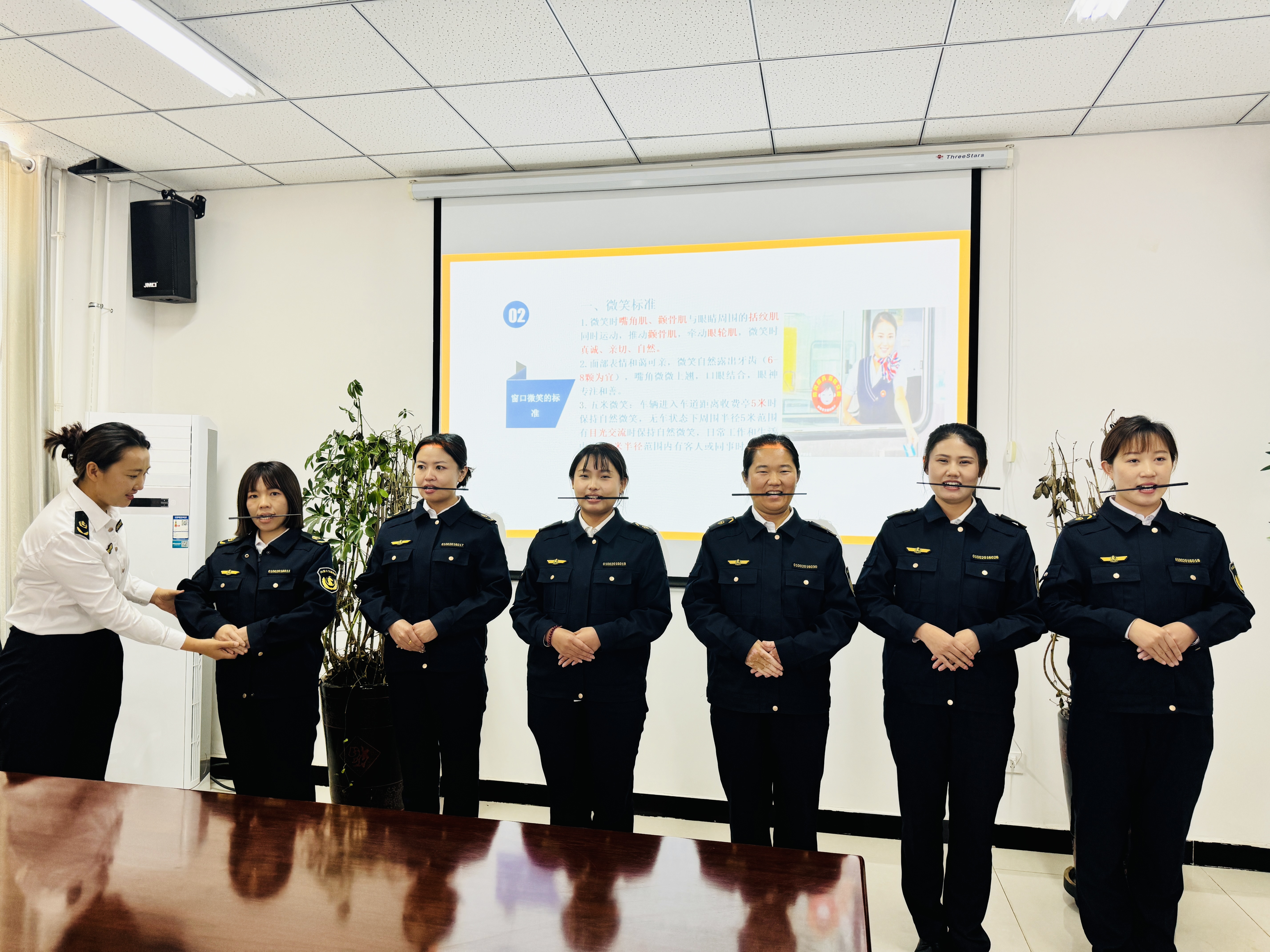 女人与公狍交酡女免费