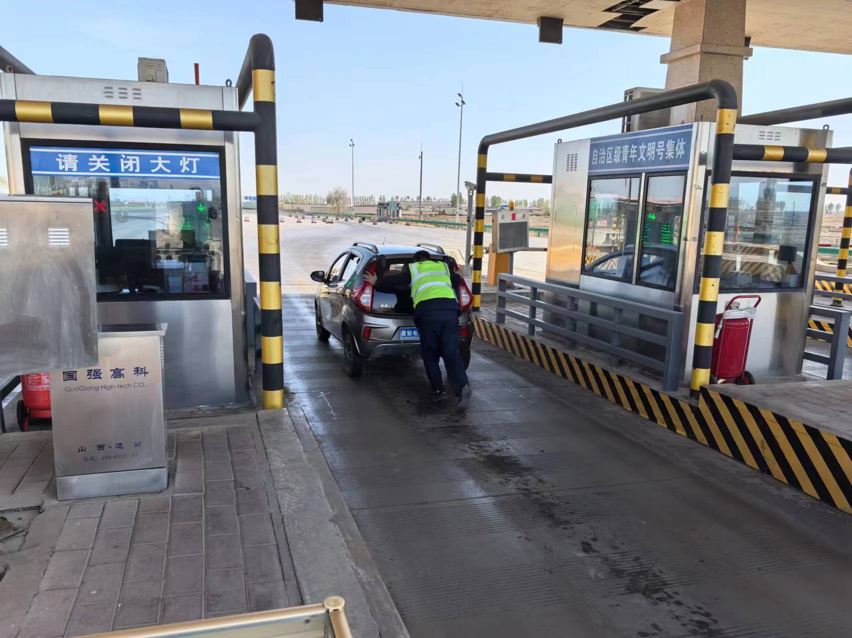 女人与公狍交酡女免费