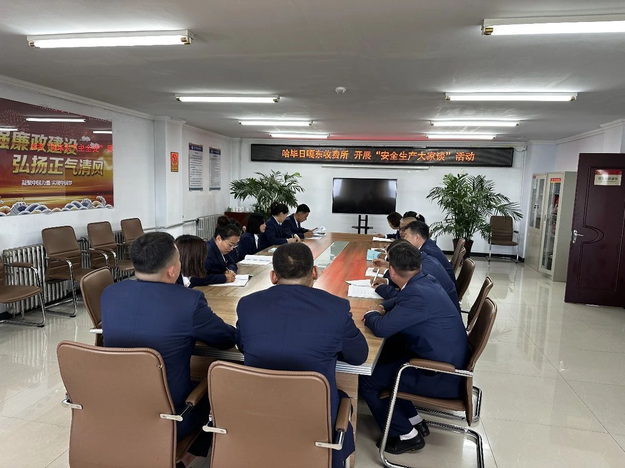 女人与公狍交酡女免费