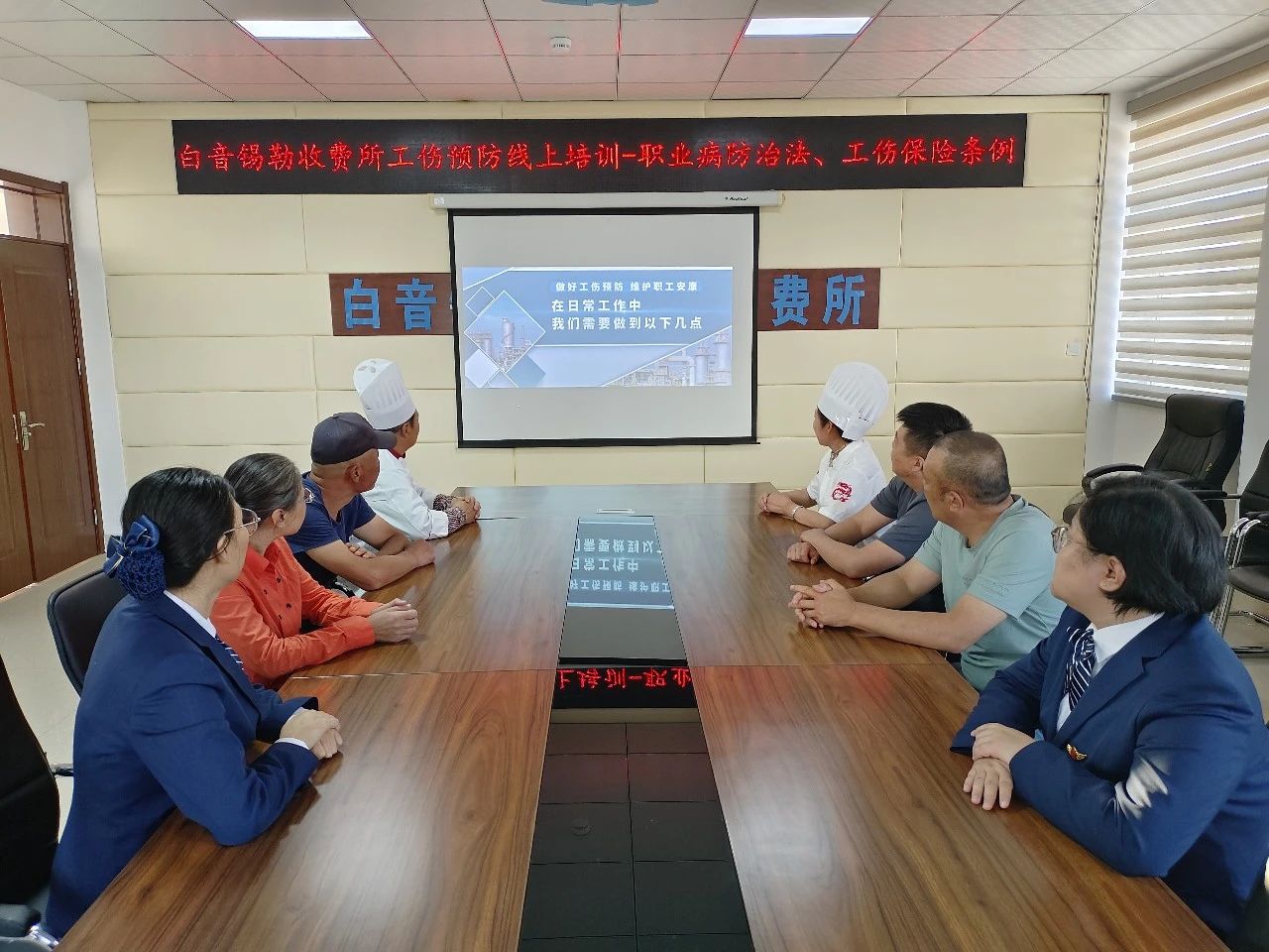 女人与公狍交酡女免费