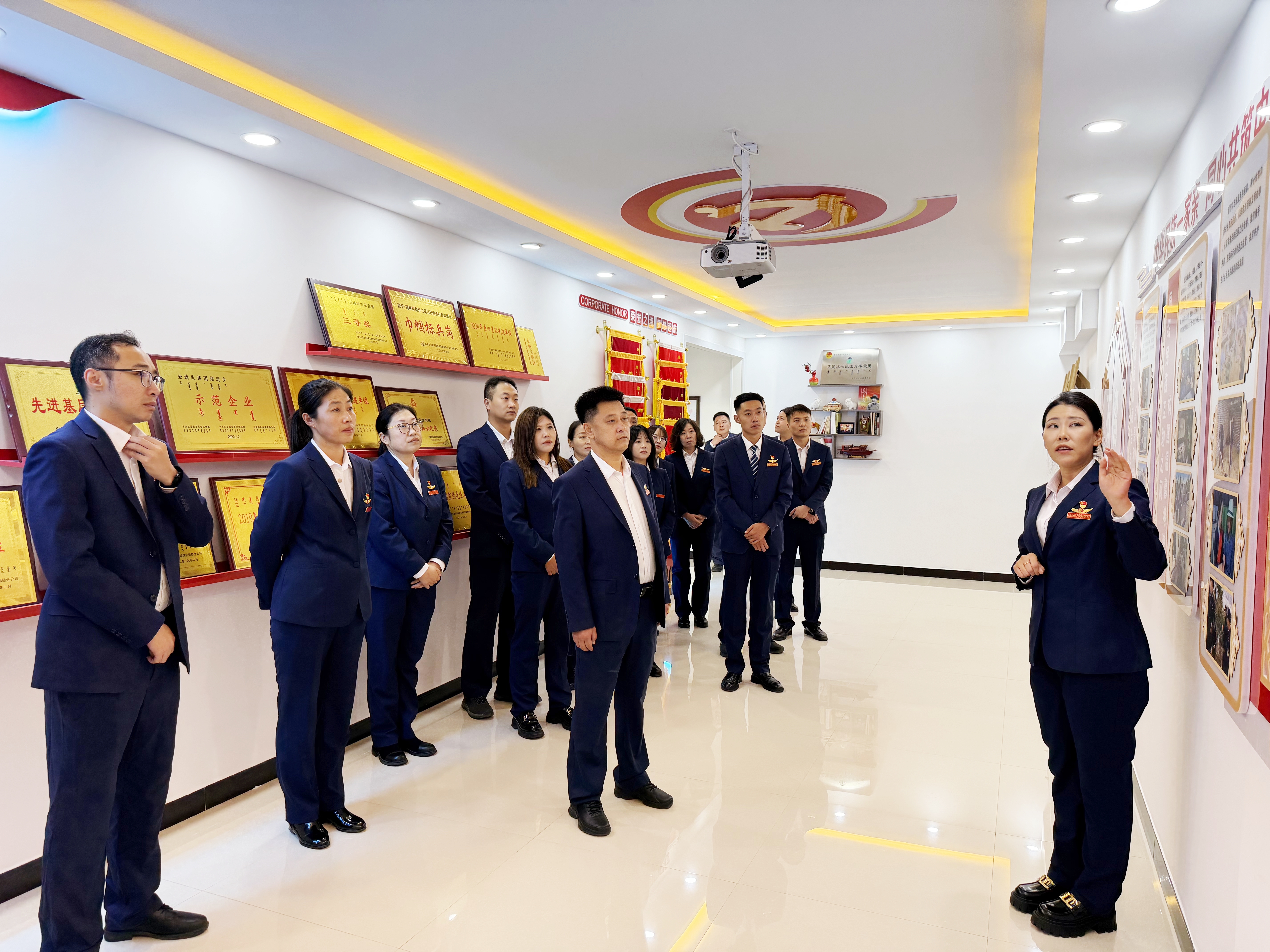 女人与公狍交酡女免费