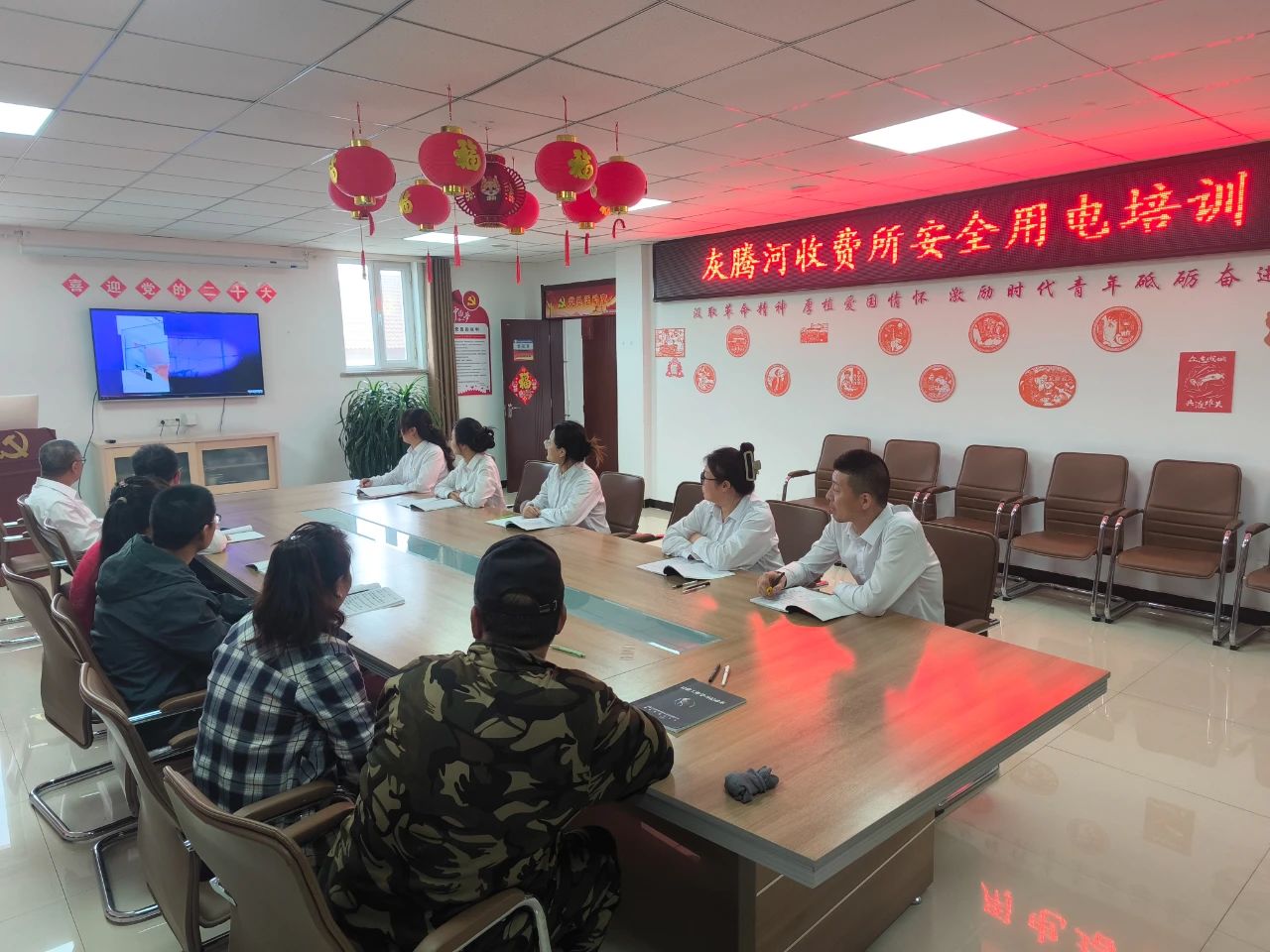 女人与公狍交酡女免费