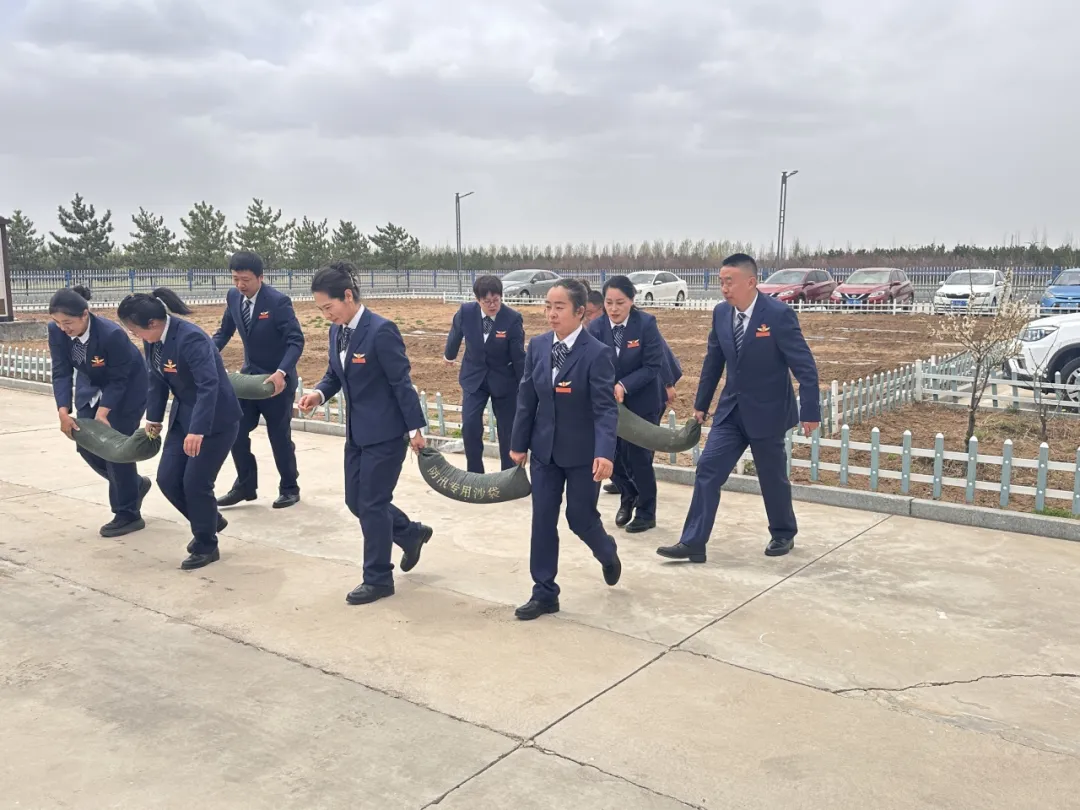 女人与公狍交酡女免费