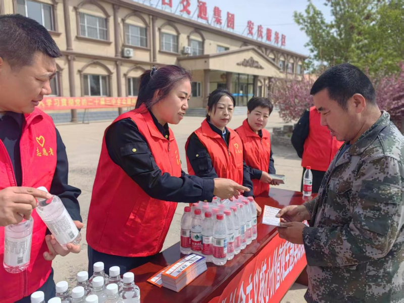 女人与公狍交酡女免费