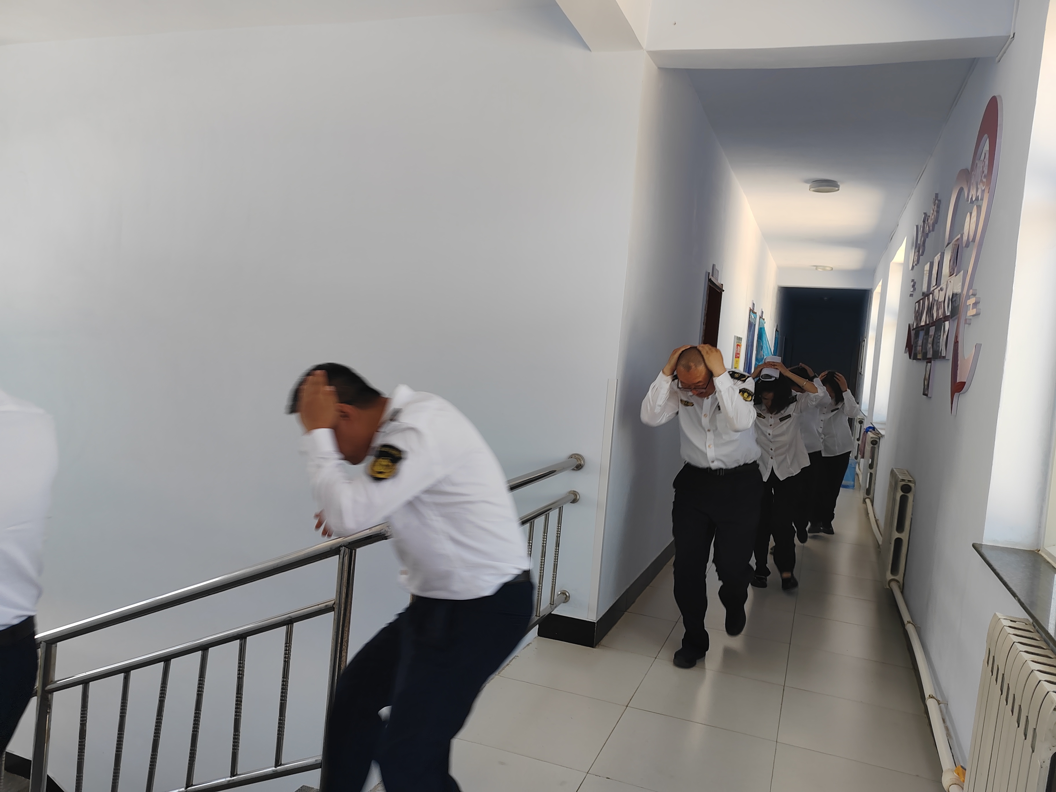 女人与公狍交酡女免费