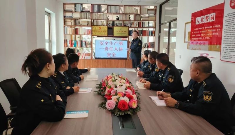 女人与公狍交酡女免费