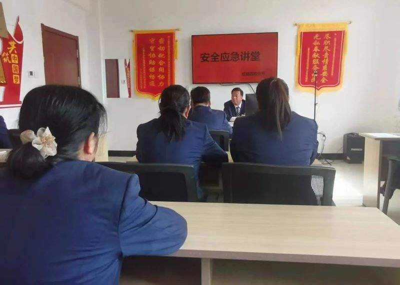 女人与公狍交酡女免费