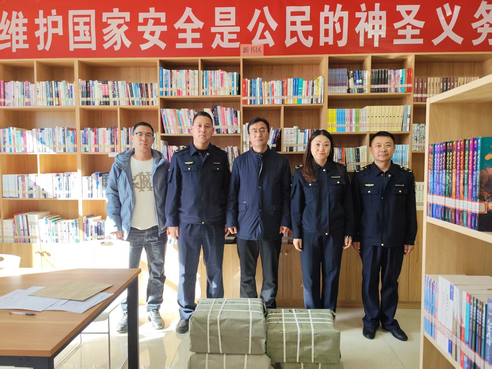 女人与公狍交酡女免费