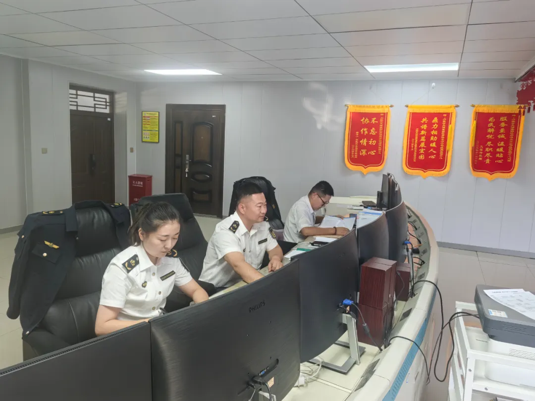 女人与公狍交酡女免费