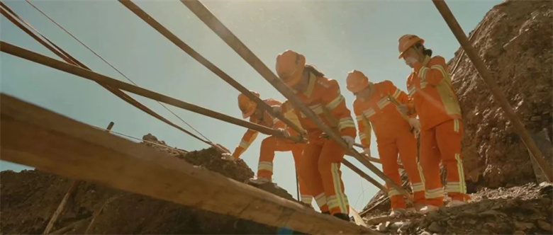 女人与公狍交酡女免费