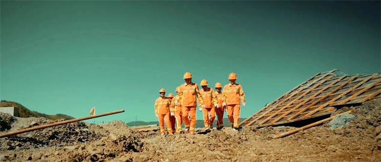 女人与公狍交酡女免费