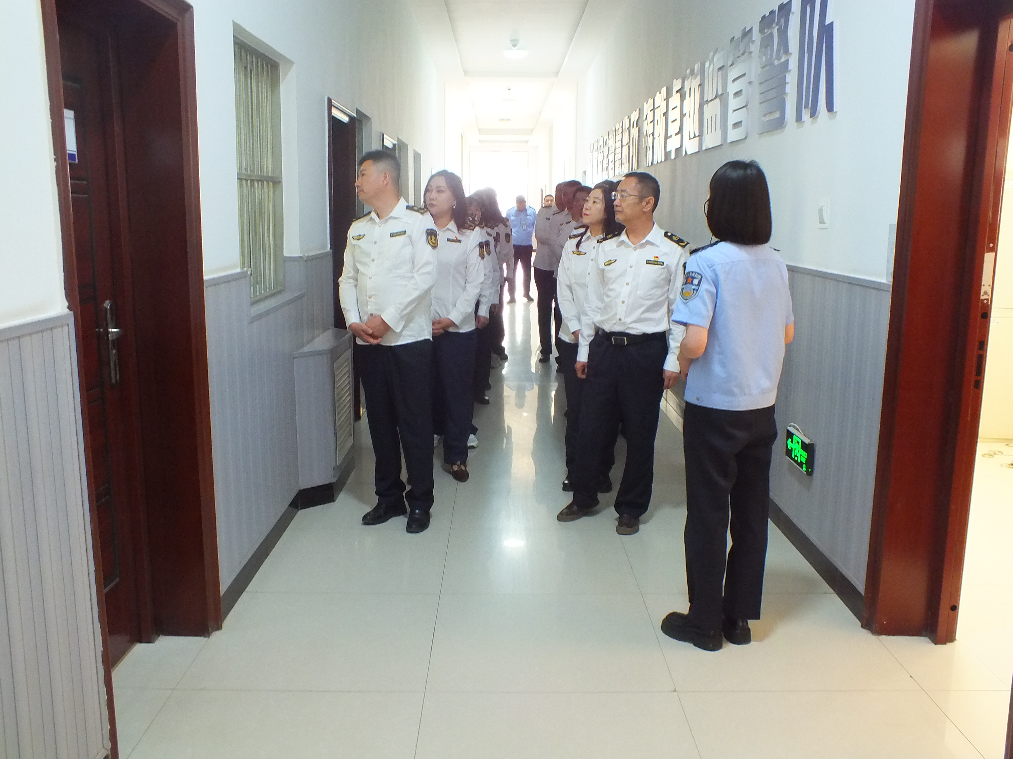 女人与公狍交酡女免费