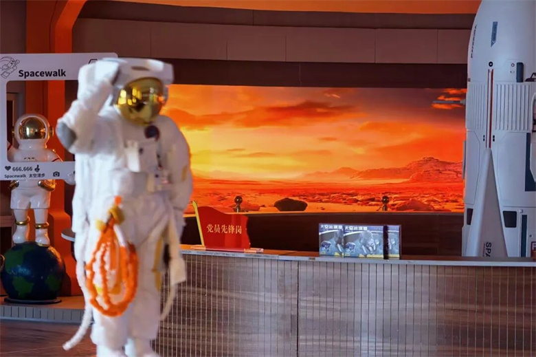 女人与公狍交酡女免费