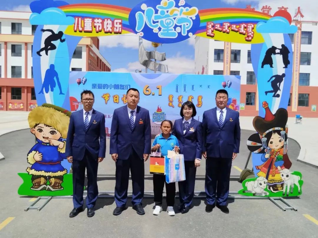 女人与公狍交酡女免费