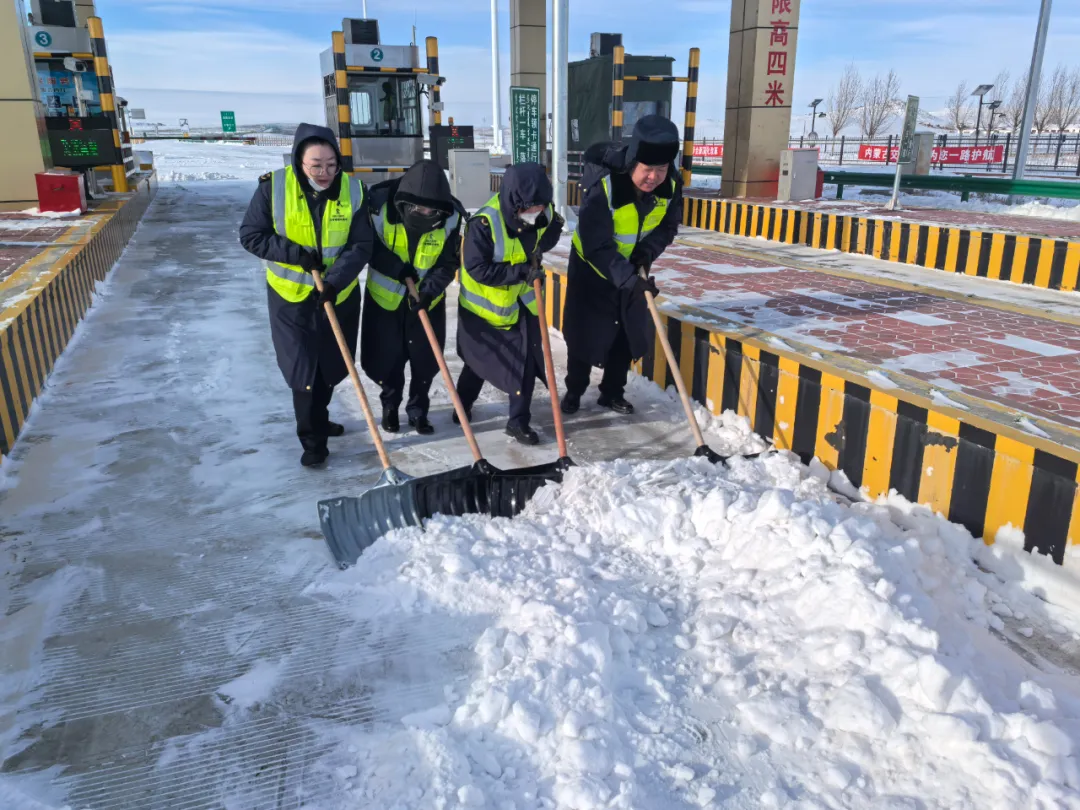 女人与公狍交酡女免费