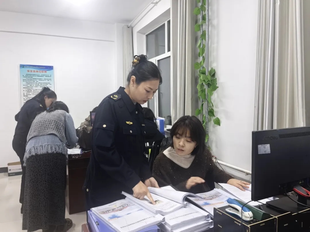 女人与公狍交酡女免费