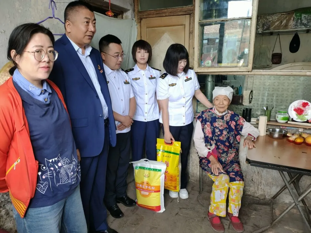 女人与公狍交酡女免费