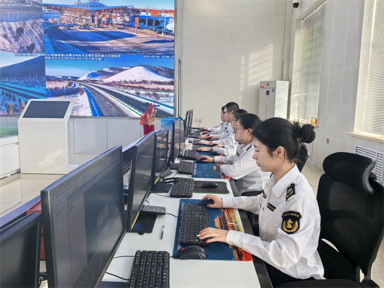 女人与公狍交酡女免费