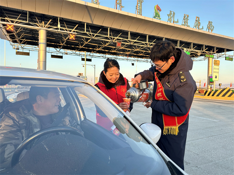 女人与公狍交酡女免费