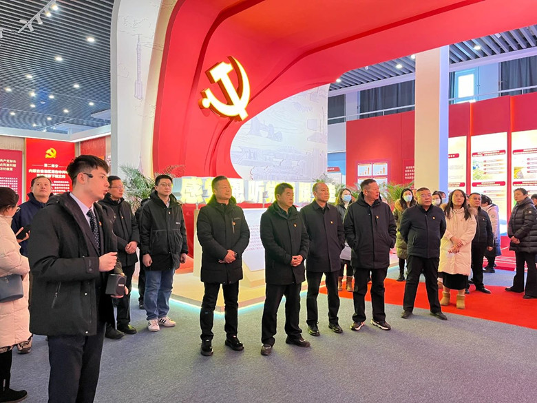 女人与公狍交酡女免费