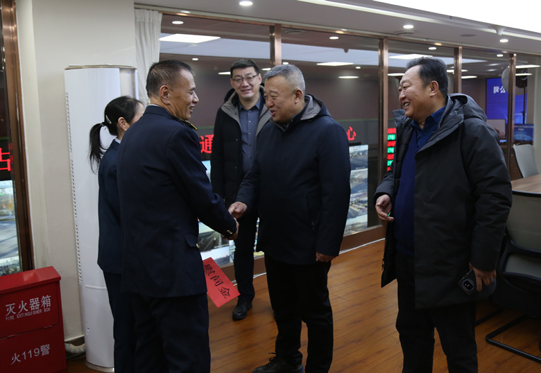 女人与公狍交酡女免费