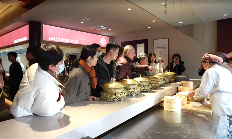 女人与公狍交酡女免费