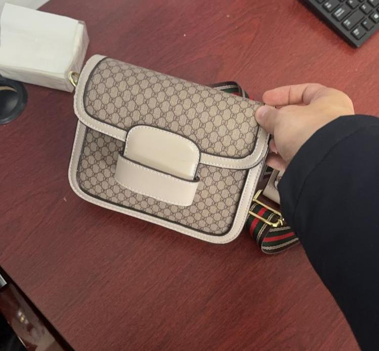 女人与公狍交酡女免费